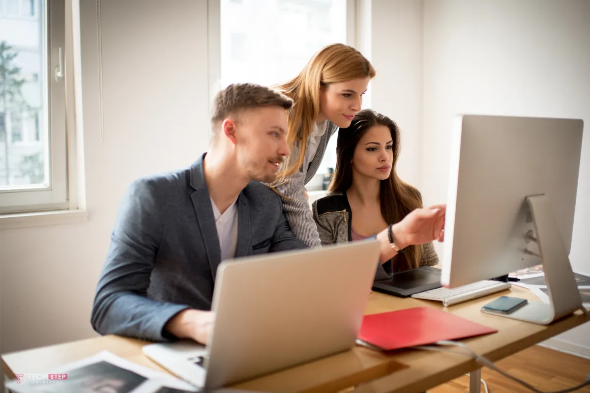 erster werbegrafik entwurf